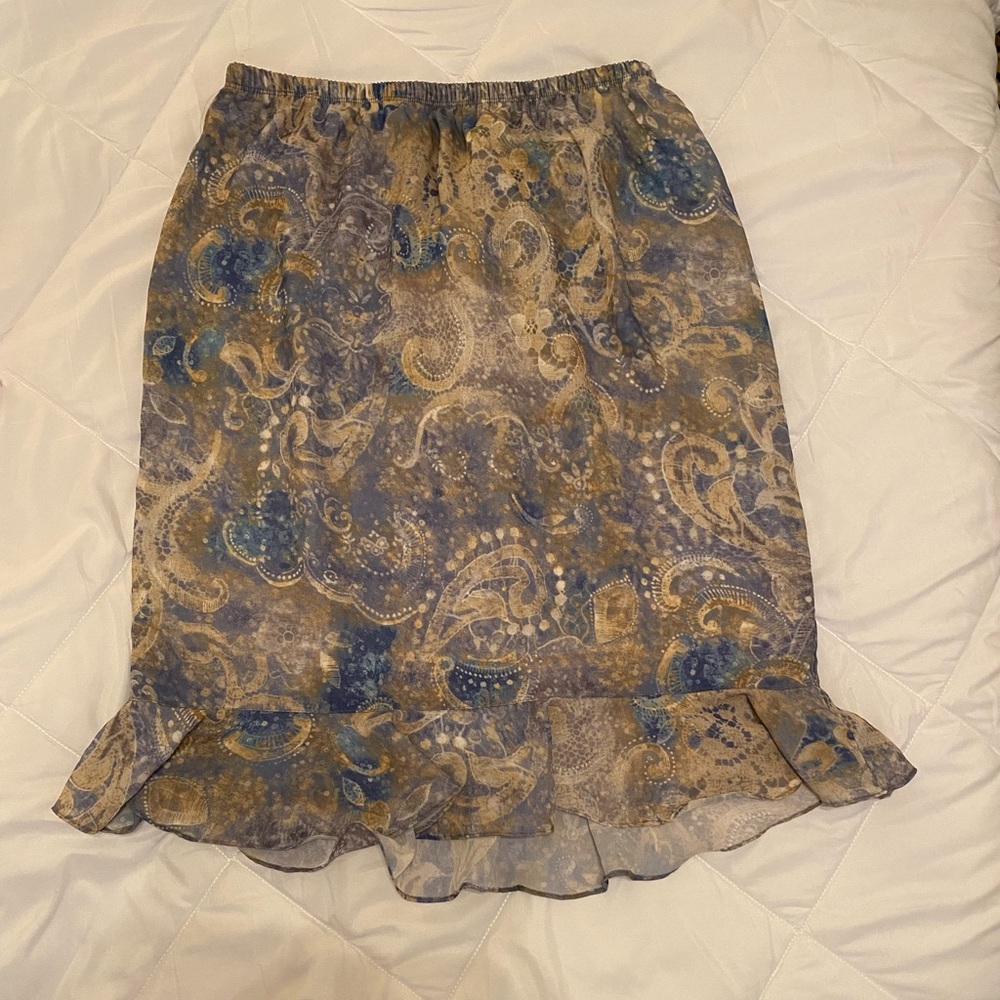 Cute y2k midi skirt!